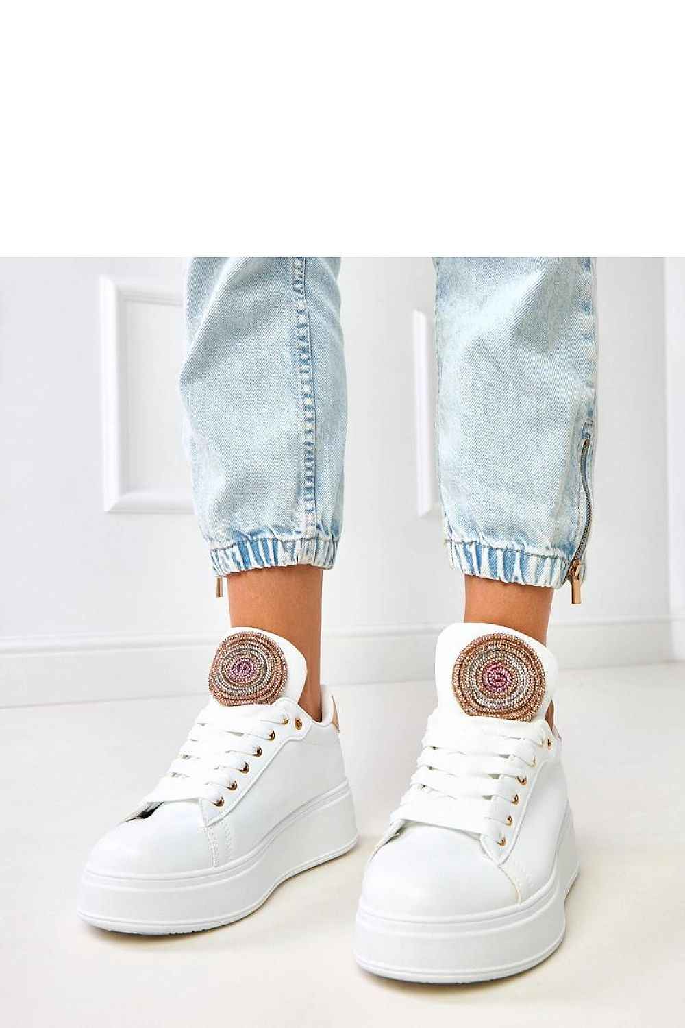 Sport Shoes model 218373