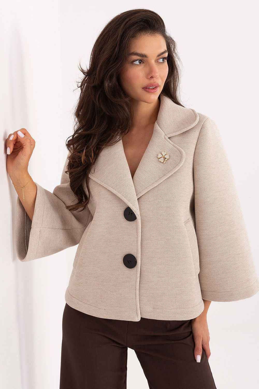 Coat model 218402