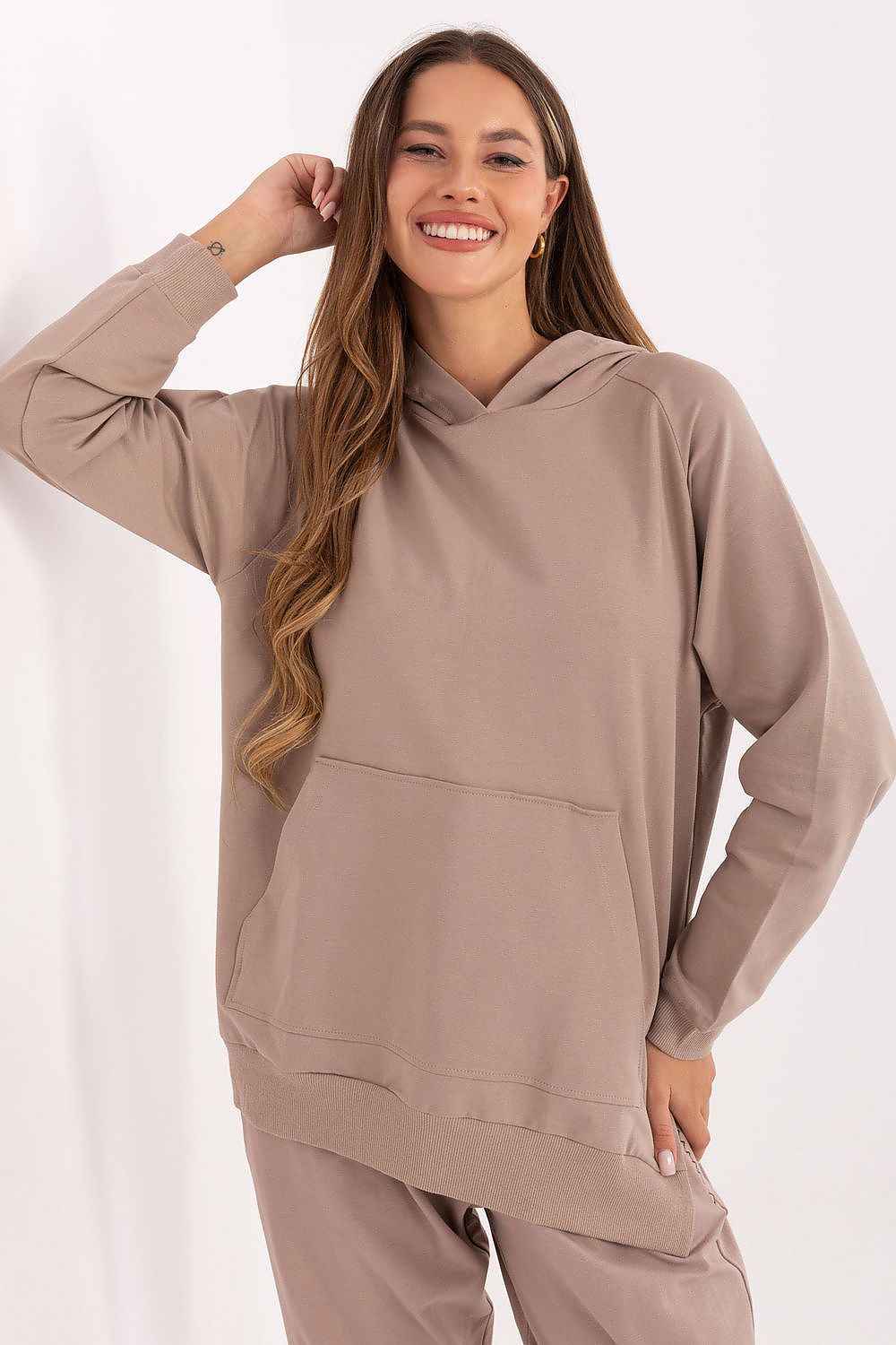 Sweatshirt model 218621
