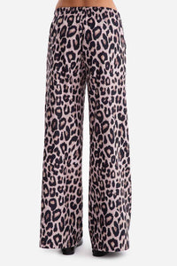 Women trousers model 218655