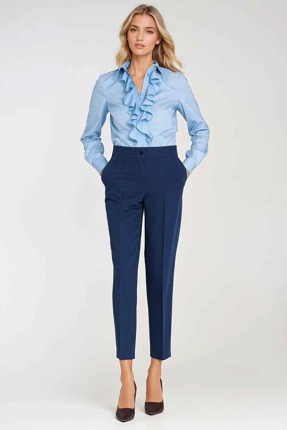 Women trousers model 218897