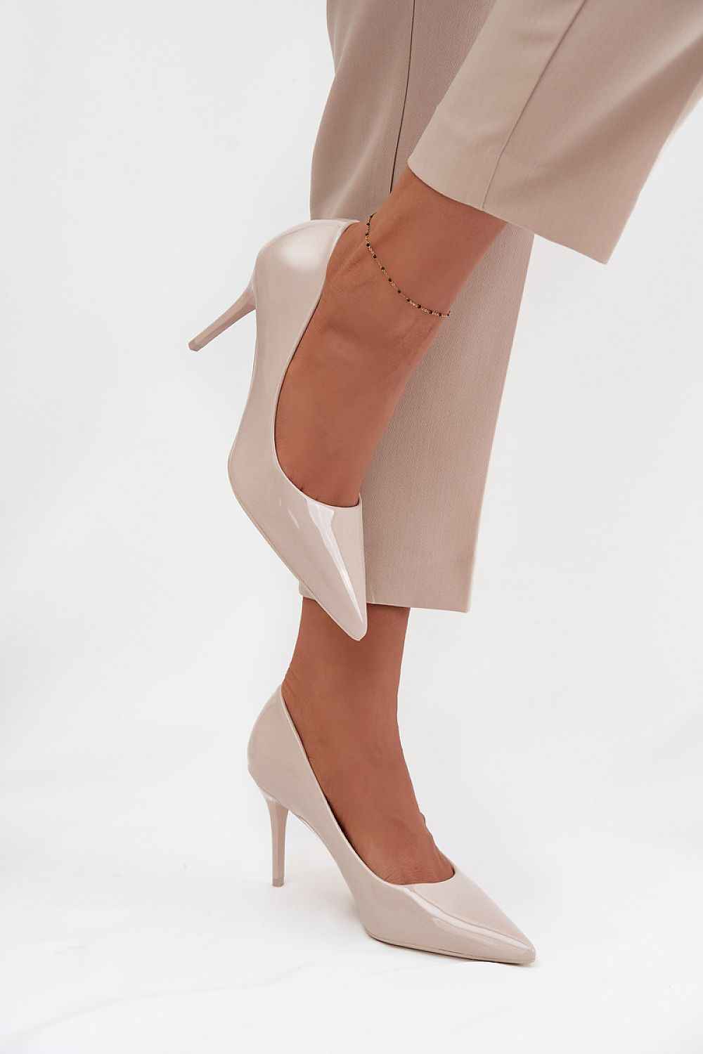 High heels model 218920