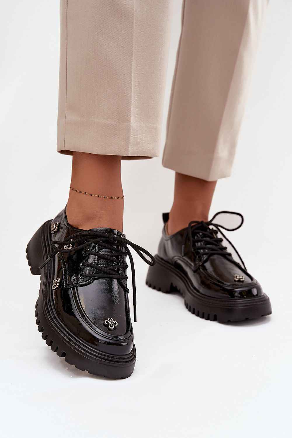Half shoes model 219108