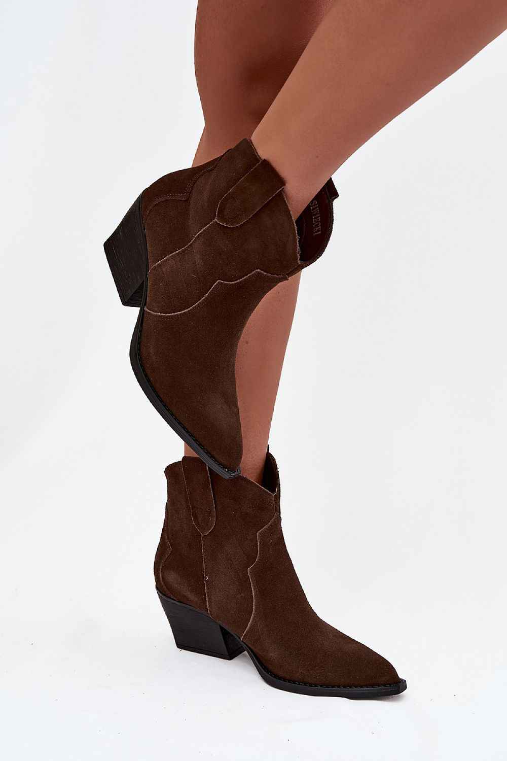Heel boots model 219128
