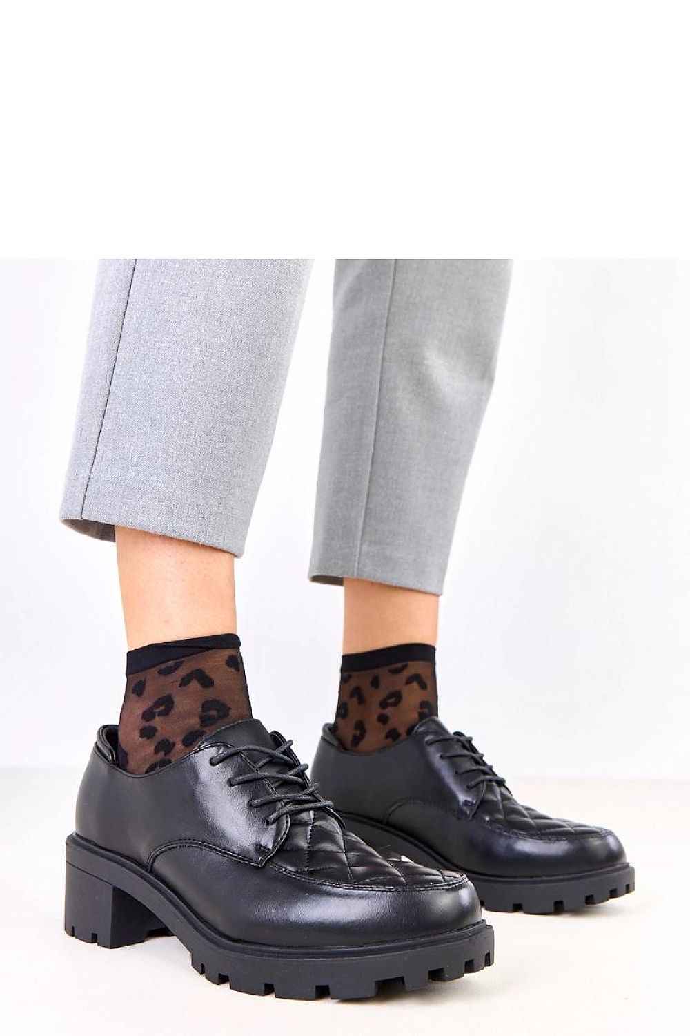 Heeled low shoes model 219166
