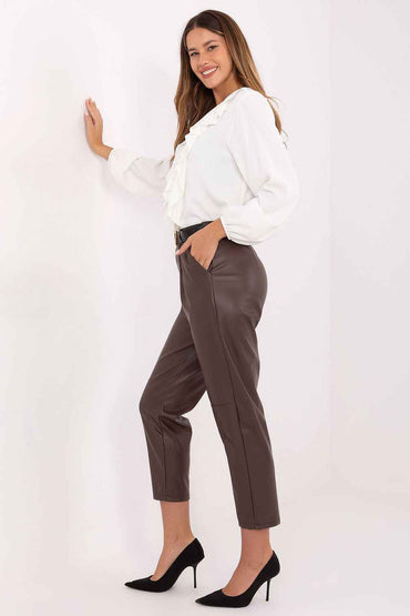 Women trousers model 219385
