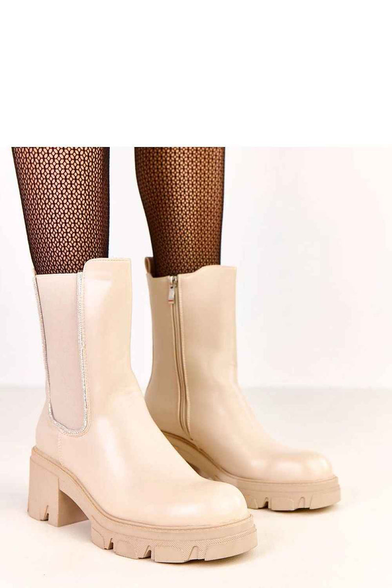 Heel boots model 219632