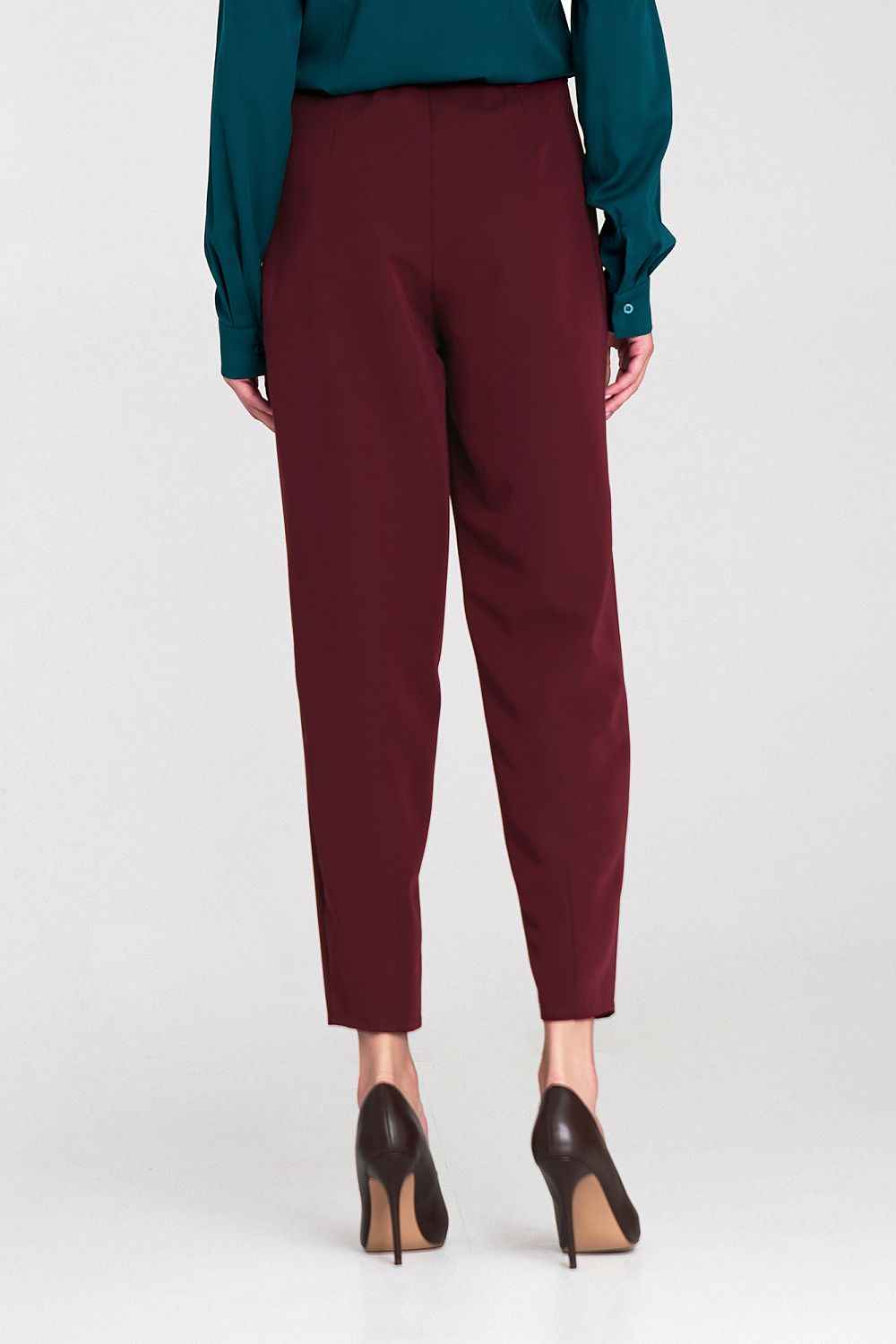 Women trousers model 219765