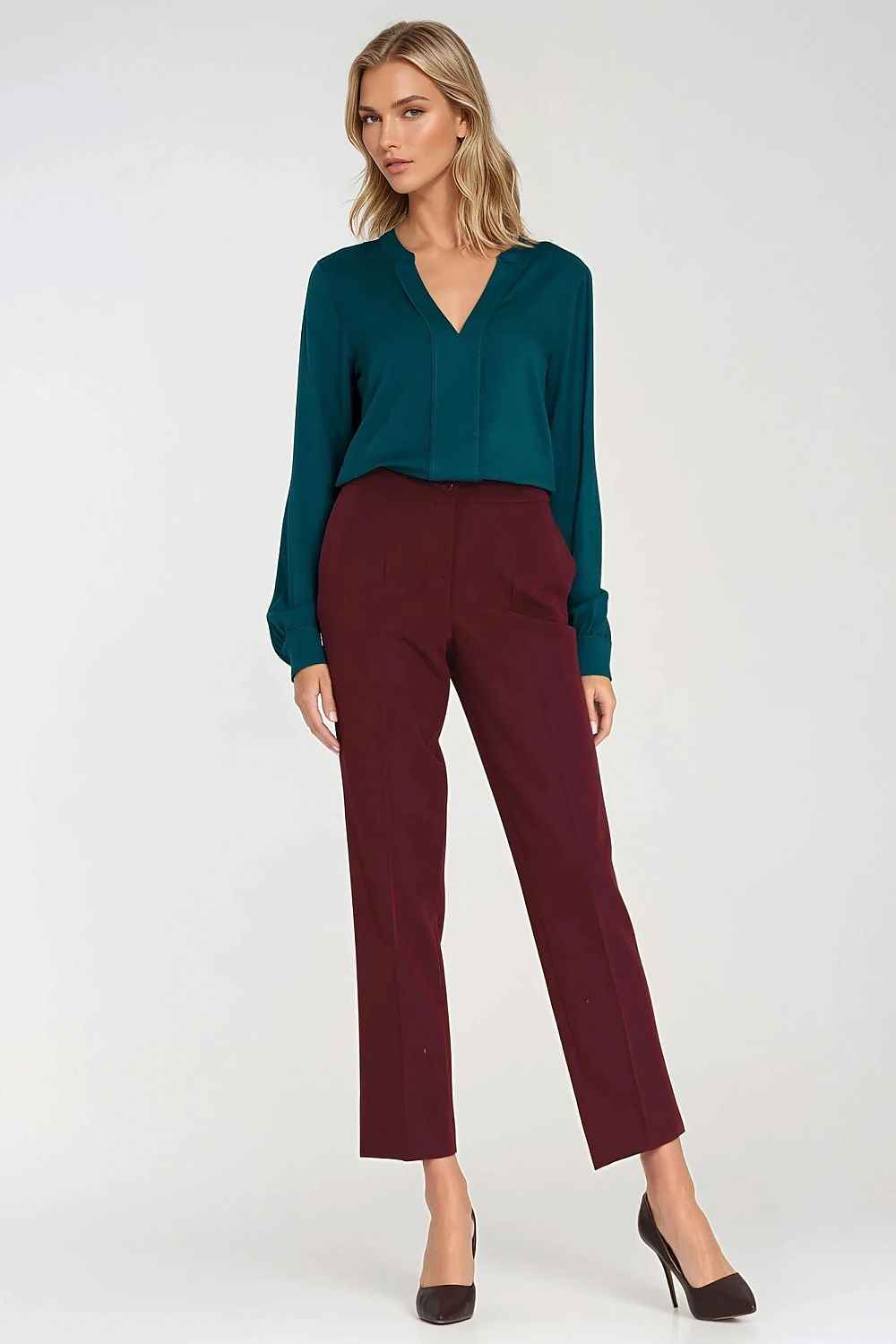 Women trousers model 219766