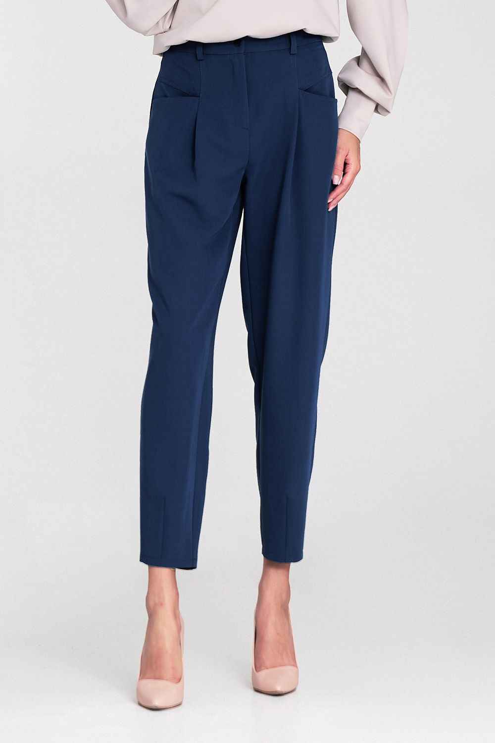 Women trousers model 219777