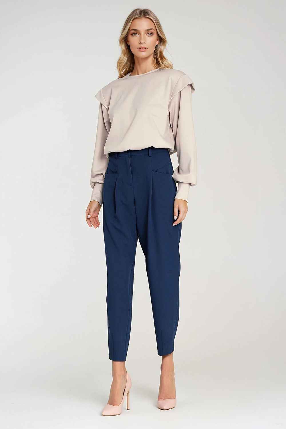 Women trousers model 219777