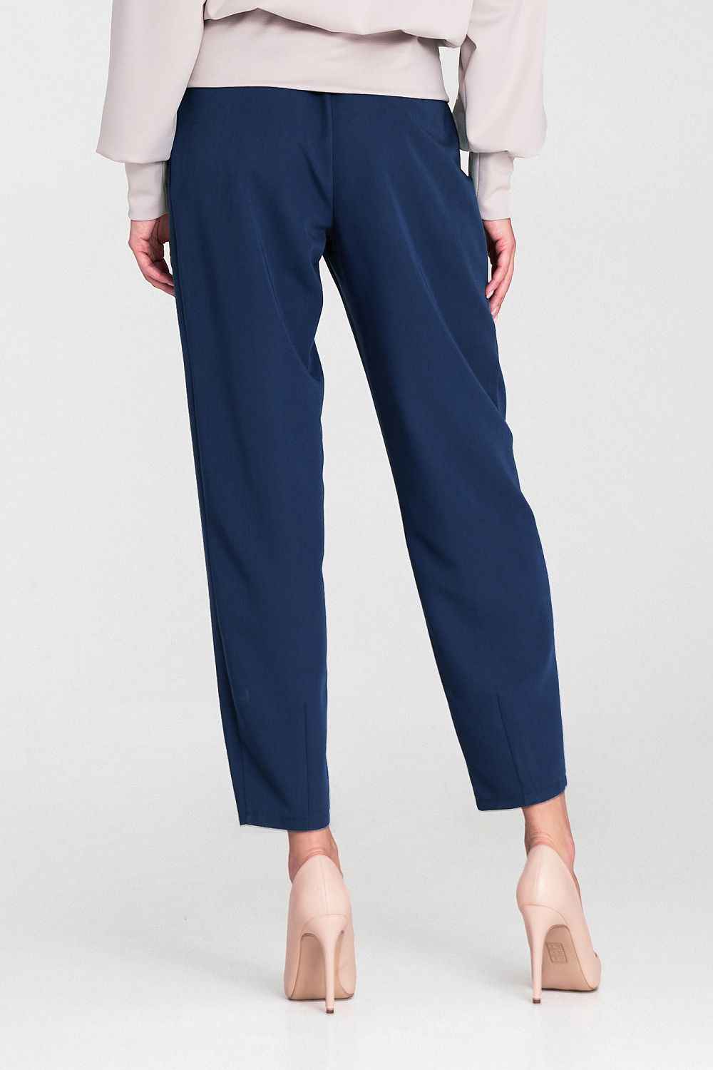 Women trousers model 219777