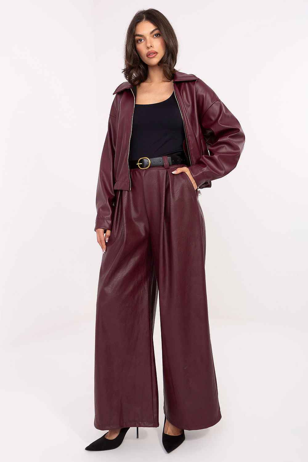 Women trousers model 219886