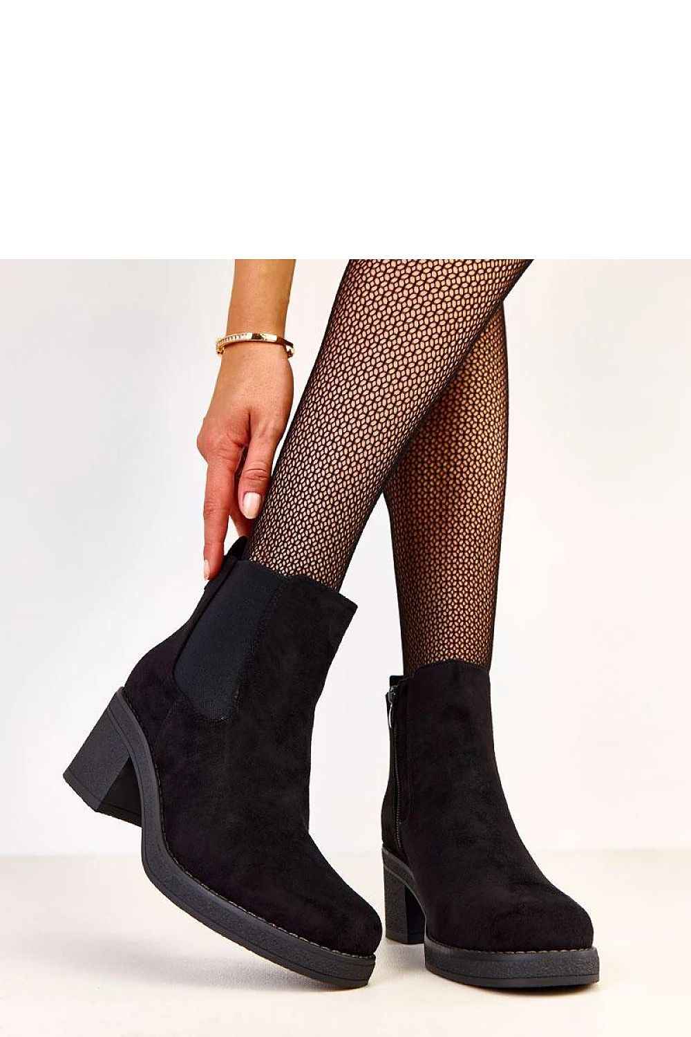 Heel boots model 219955