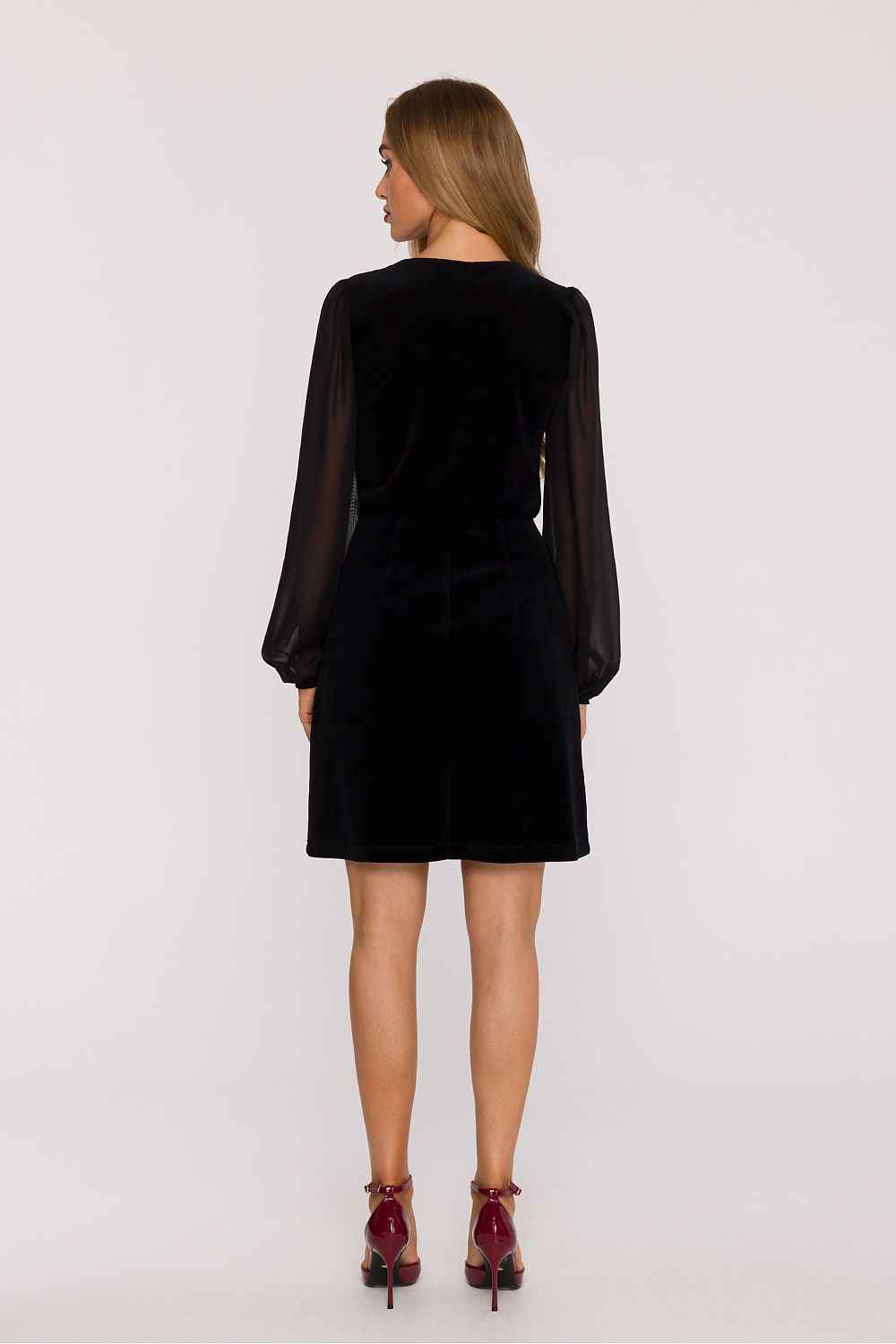 Evening dress model 220004