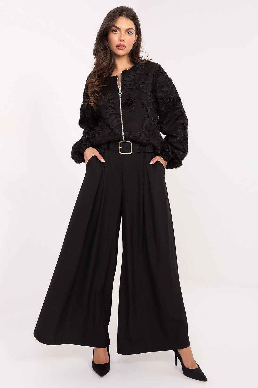 Women trousers model 220024