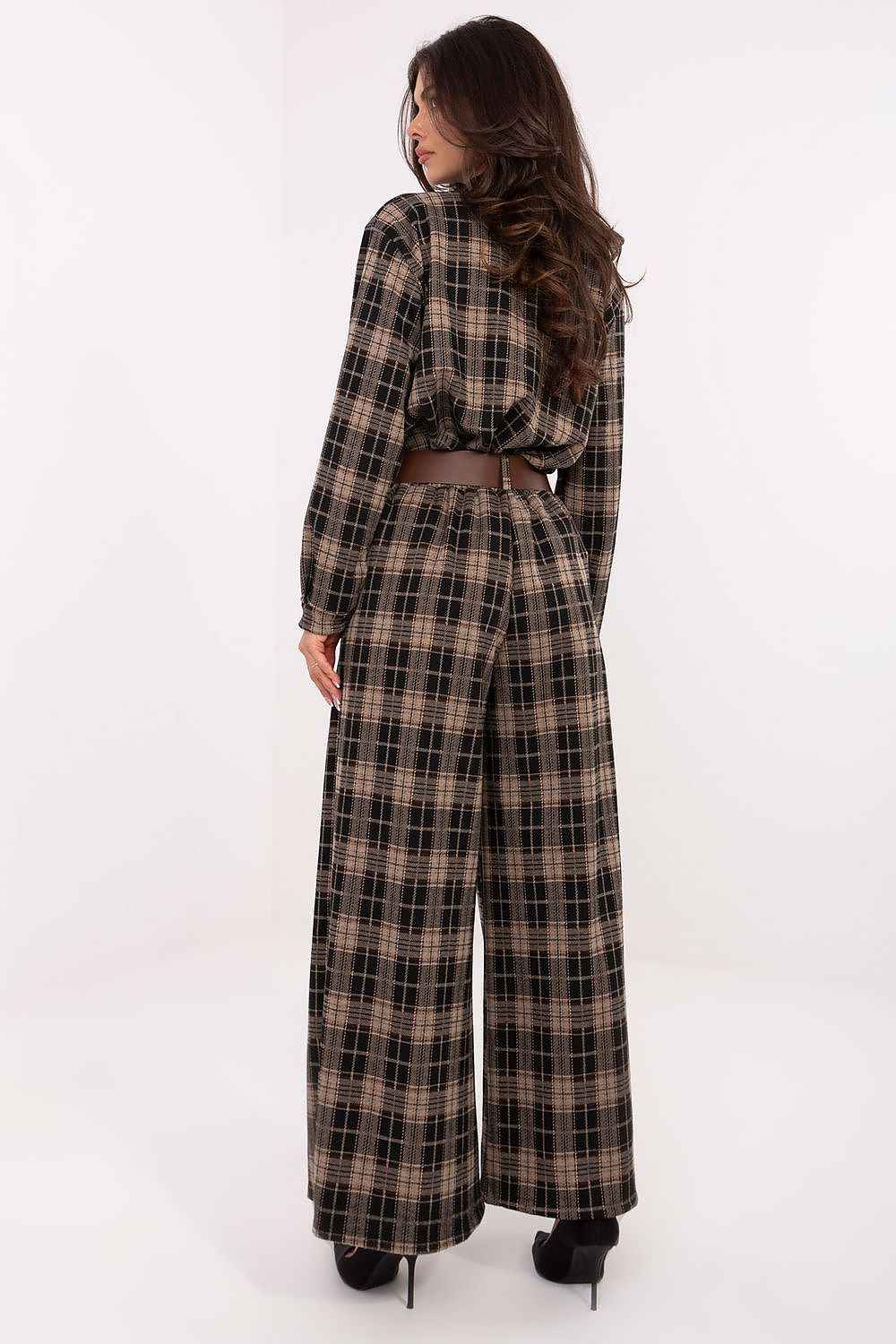 Women trousers model 220034