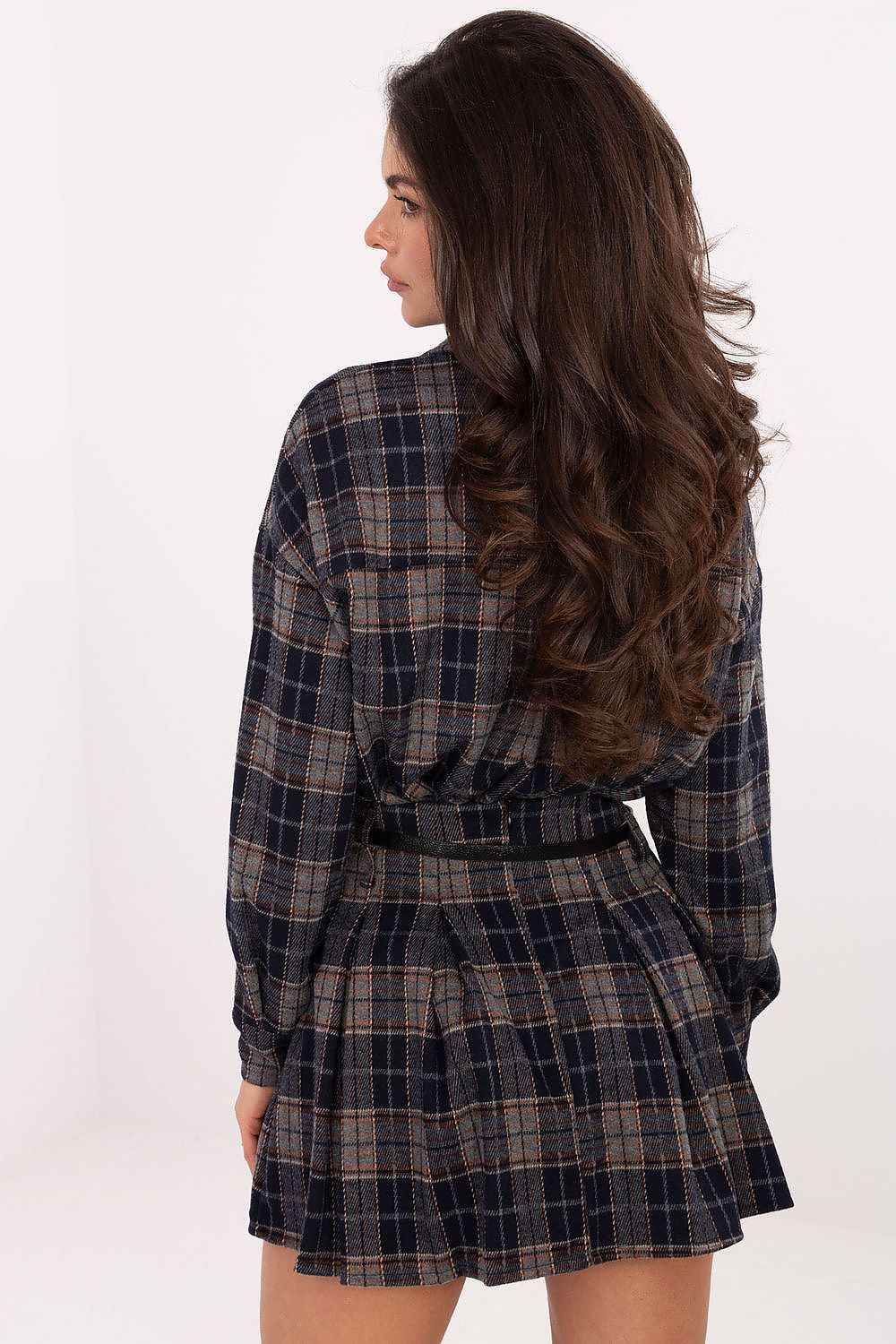 Short skirt model 220043