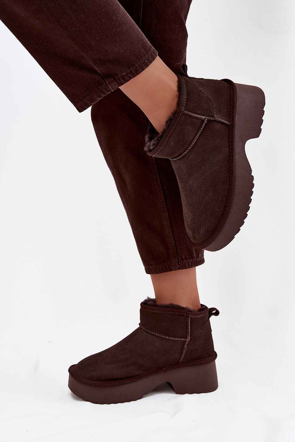 Snow boots model 220073