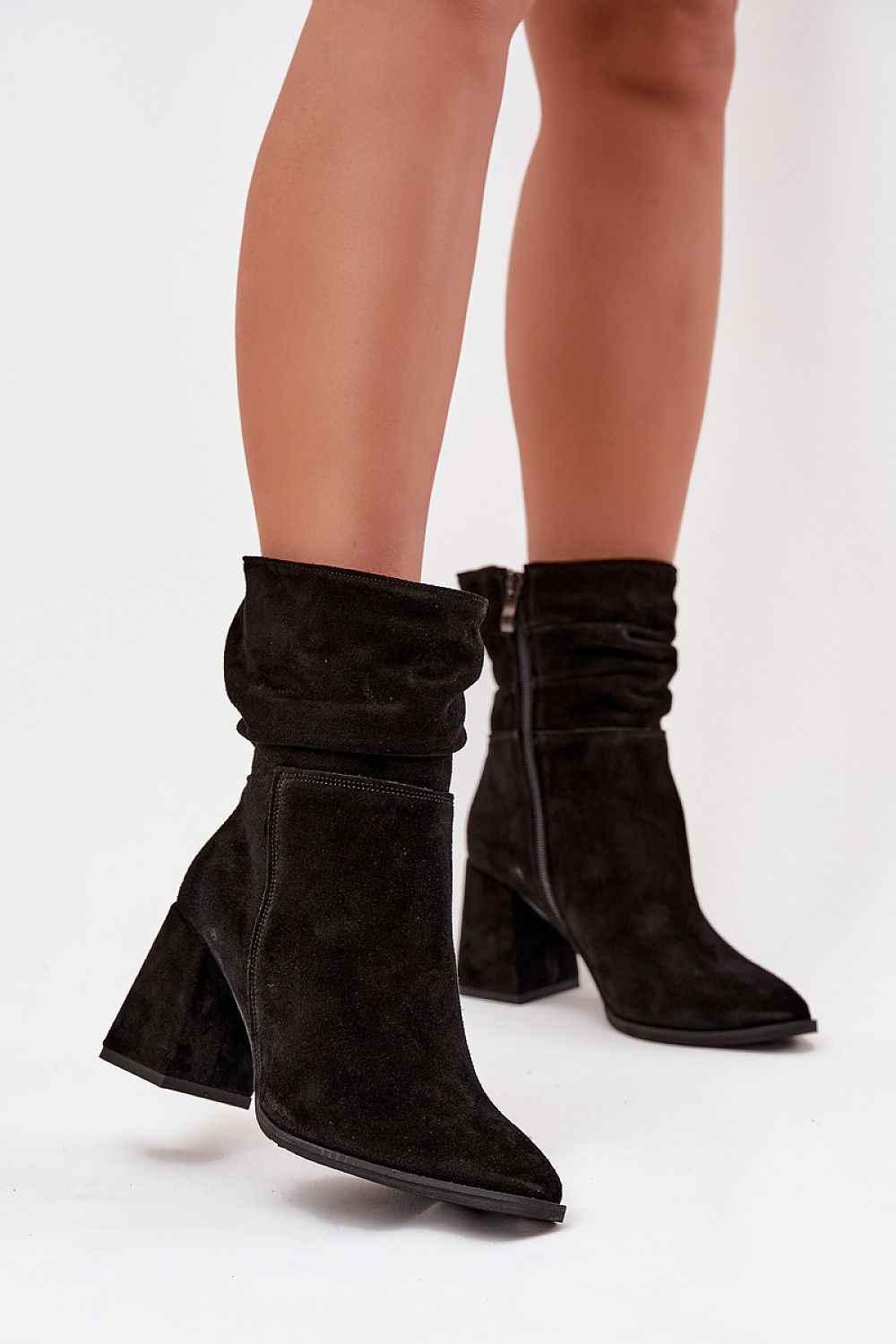 Heel boots model 220193