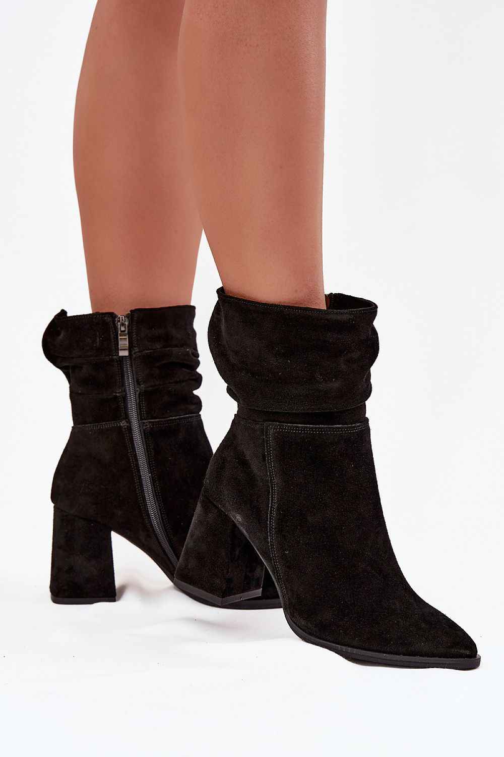 Heel boots model 220193