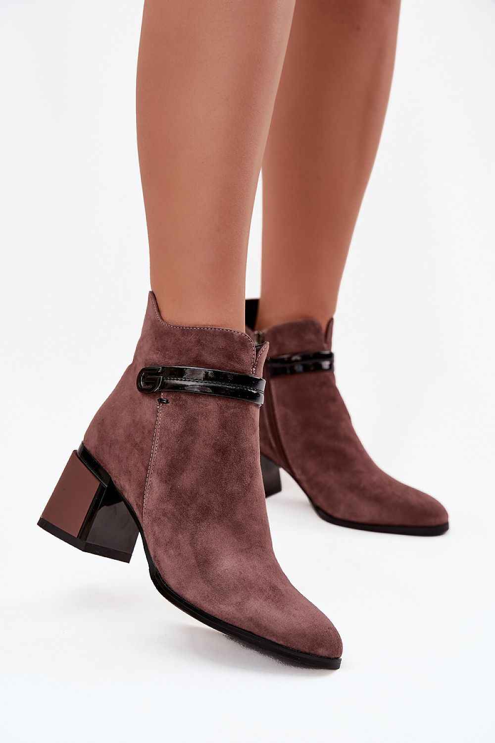 Heel boots model 220198