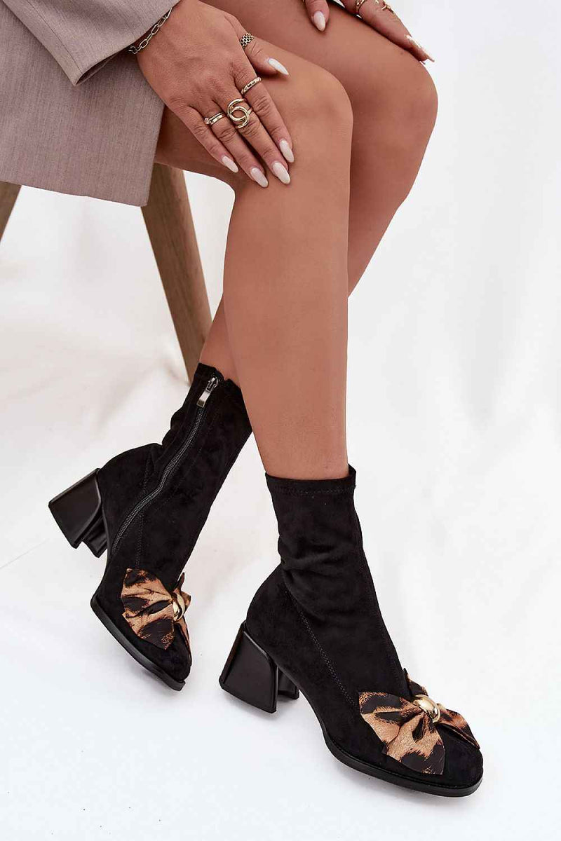 Heel boots model 220203