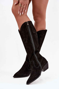 Heel boots model 220210