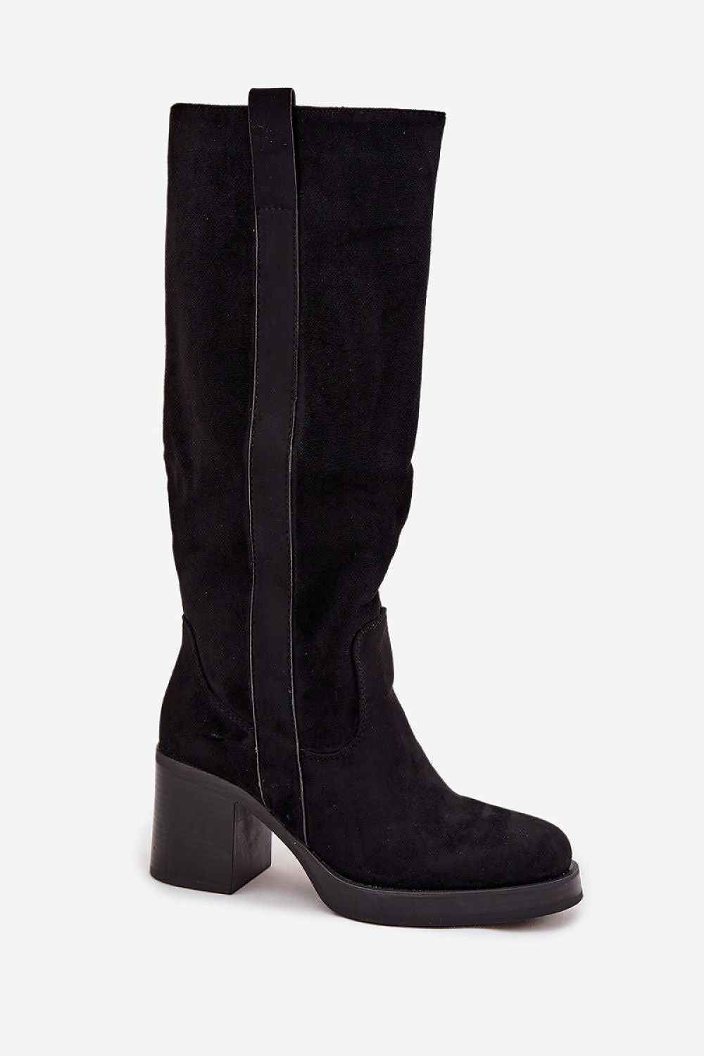 Heel boots model 220224