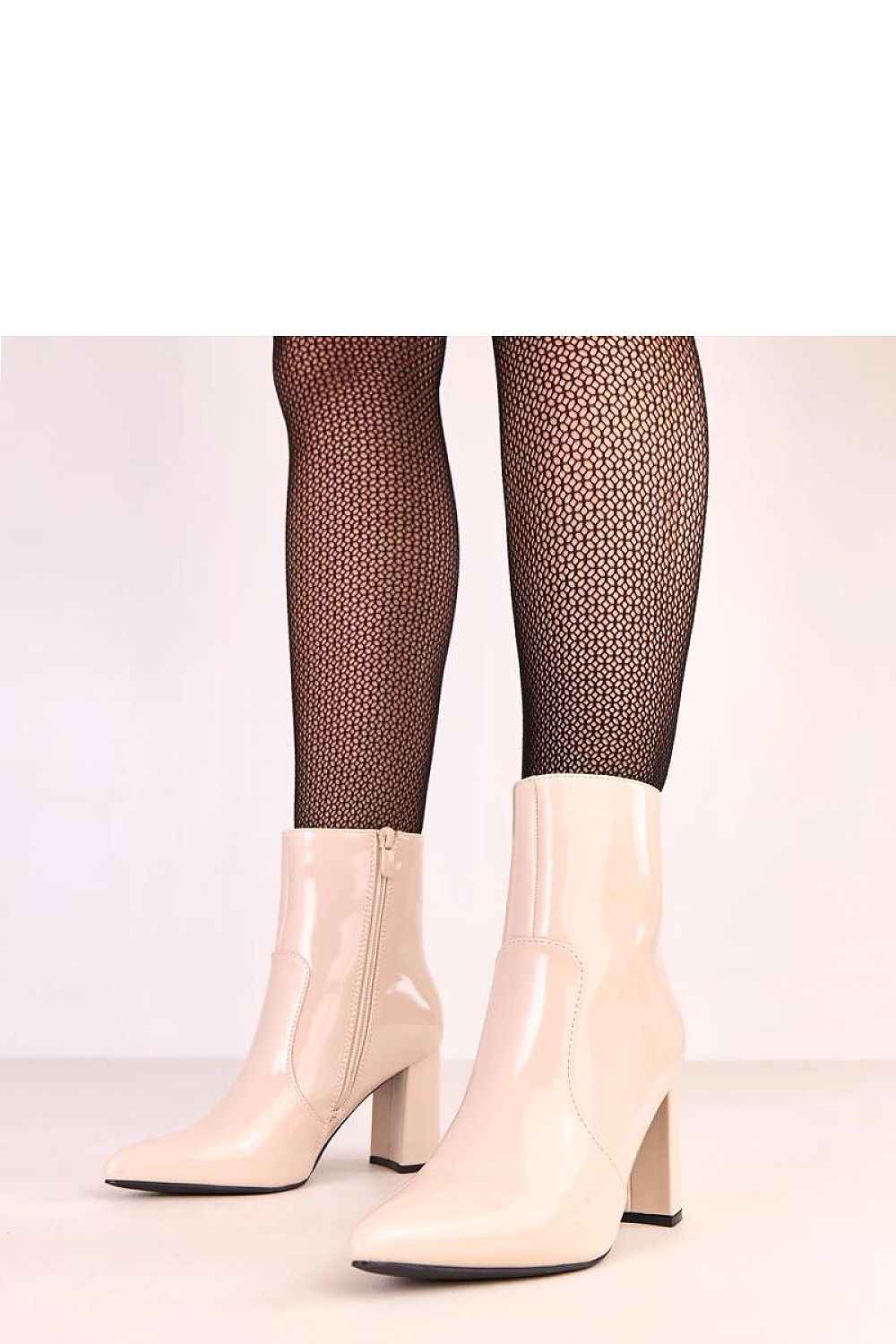 Heel boots model 220250