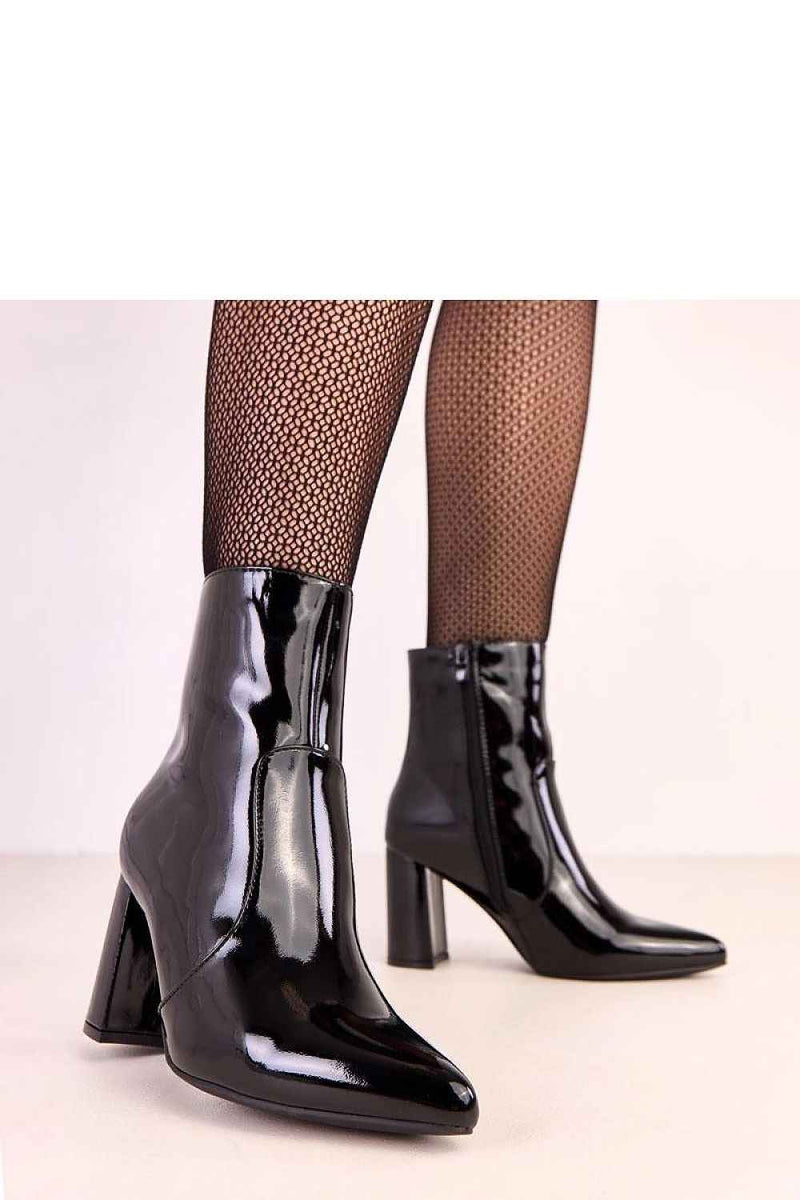Heel boots model 220251