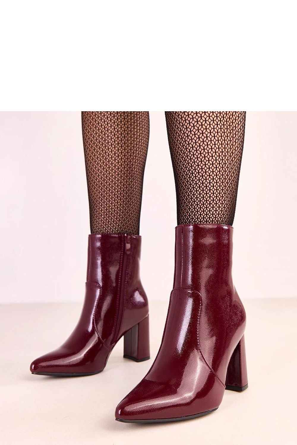 Heel boots model 220253