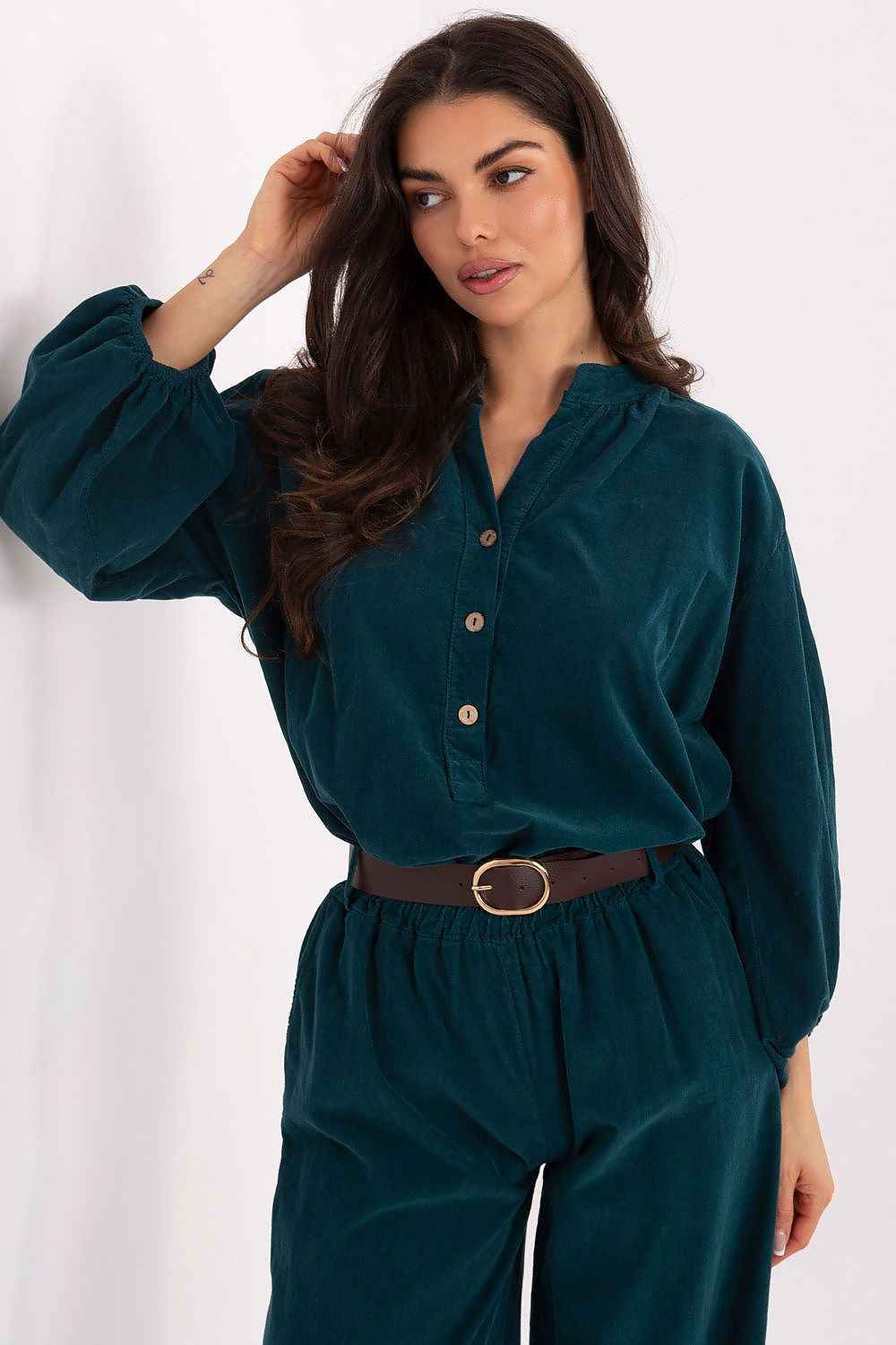 Blouse model 220277