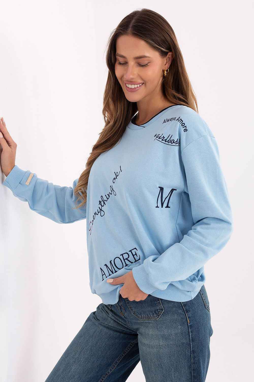 Sweatshirt model 220415