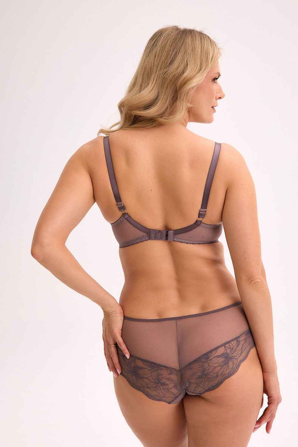 Semi-soft model 220484