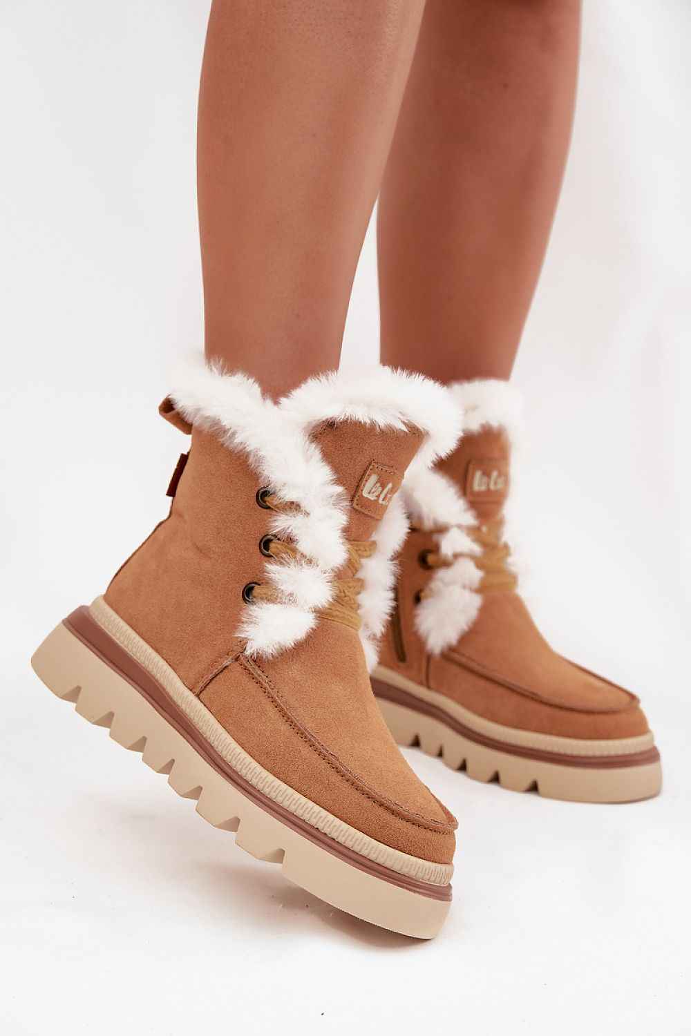 Snow boots model 220528
