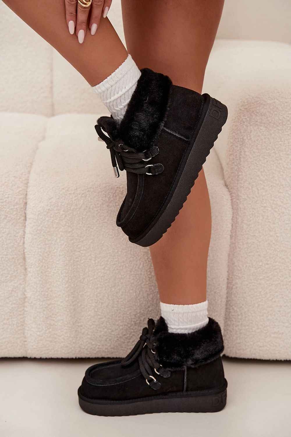 Snow boots model 220522