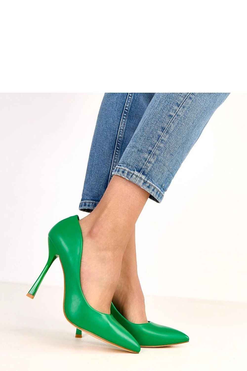 High heels model 220597