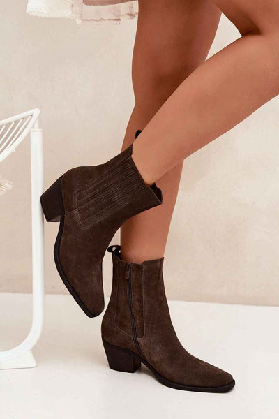 Botins de salto em camurça natural modelo 220698