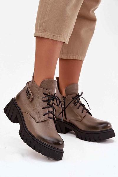 Botins em pele natural modelo 220701