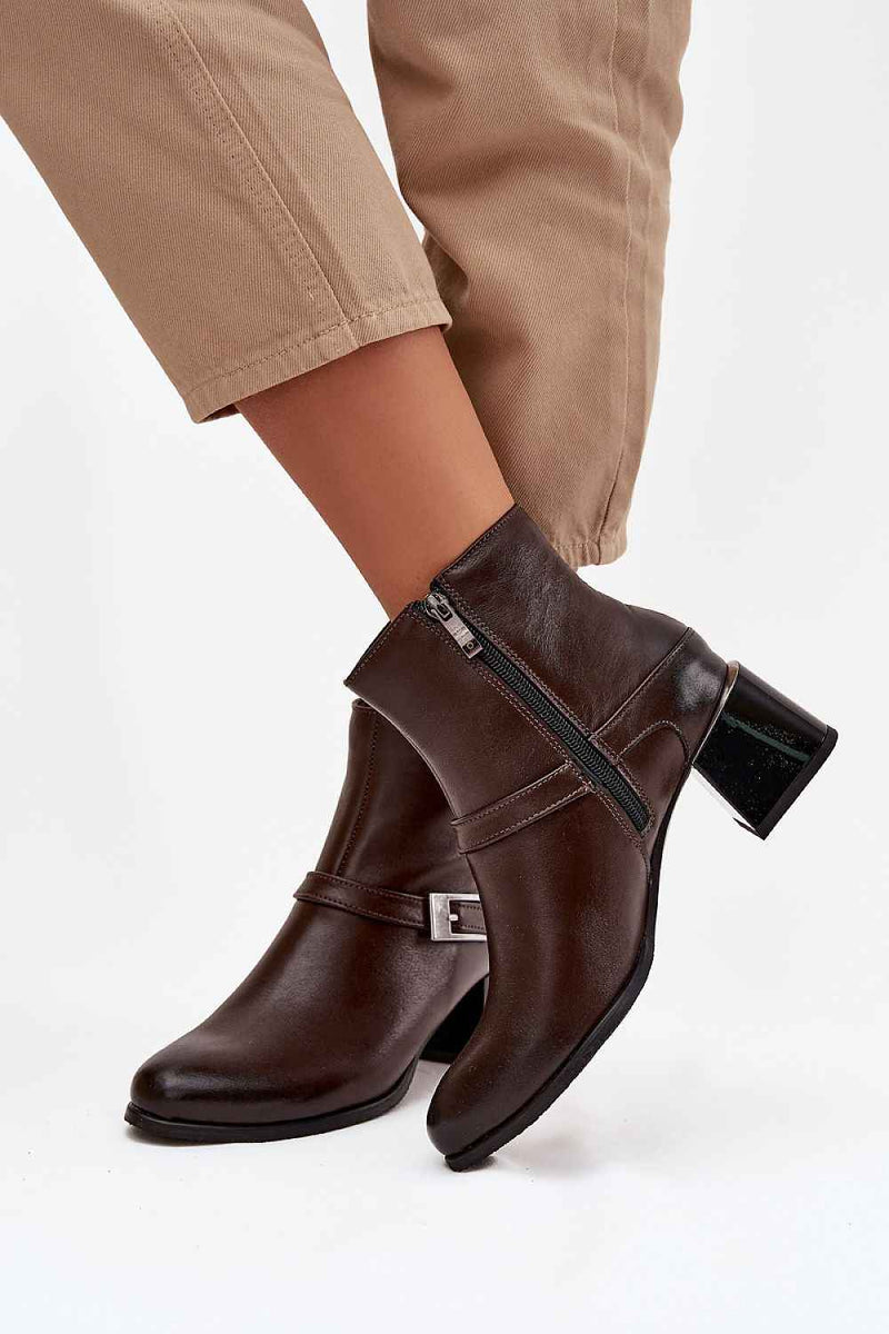 Heel boots model 220702