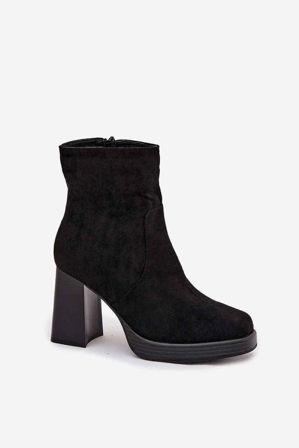 Heel boots model 220708