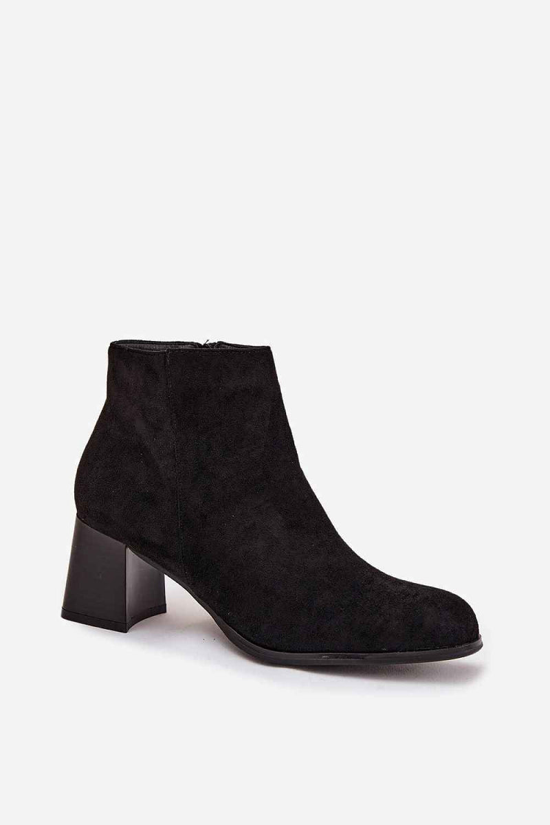 Heel boots model 220711