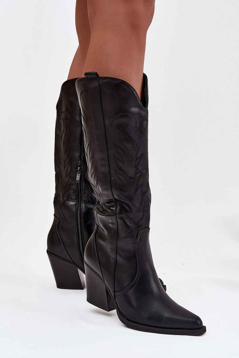 Heel boots model 220714