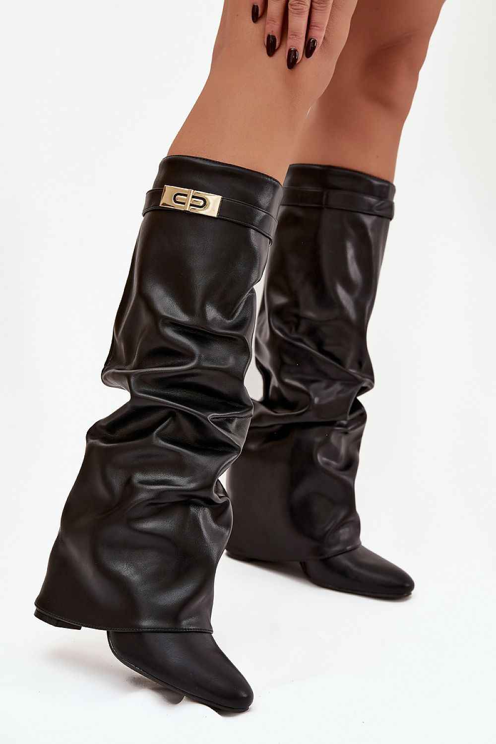 Heel boots model 220723