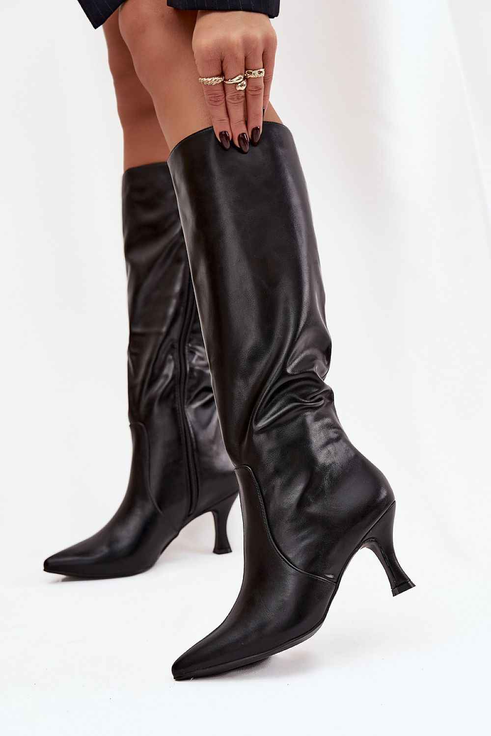 Heel boots model 220724