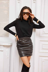 Short skirt model 220895