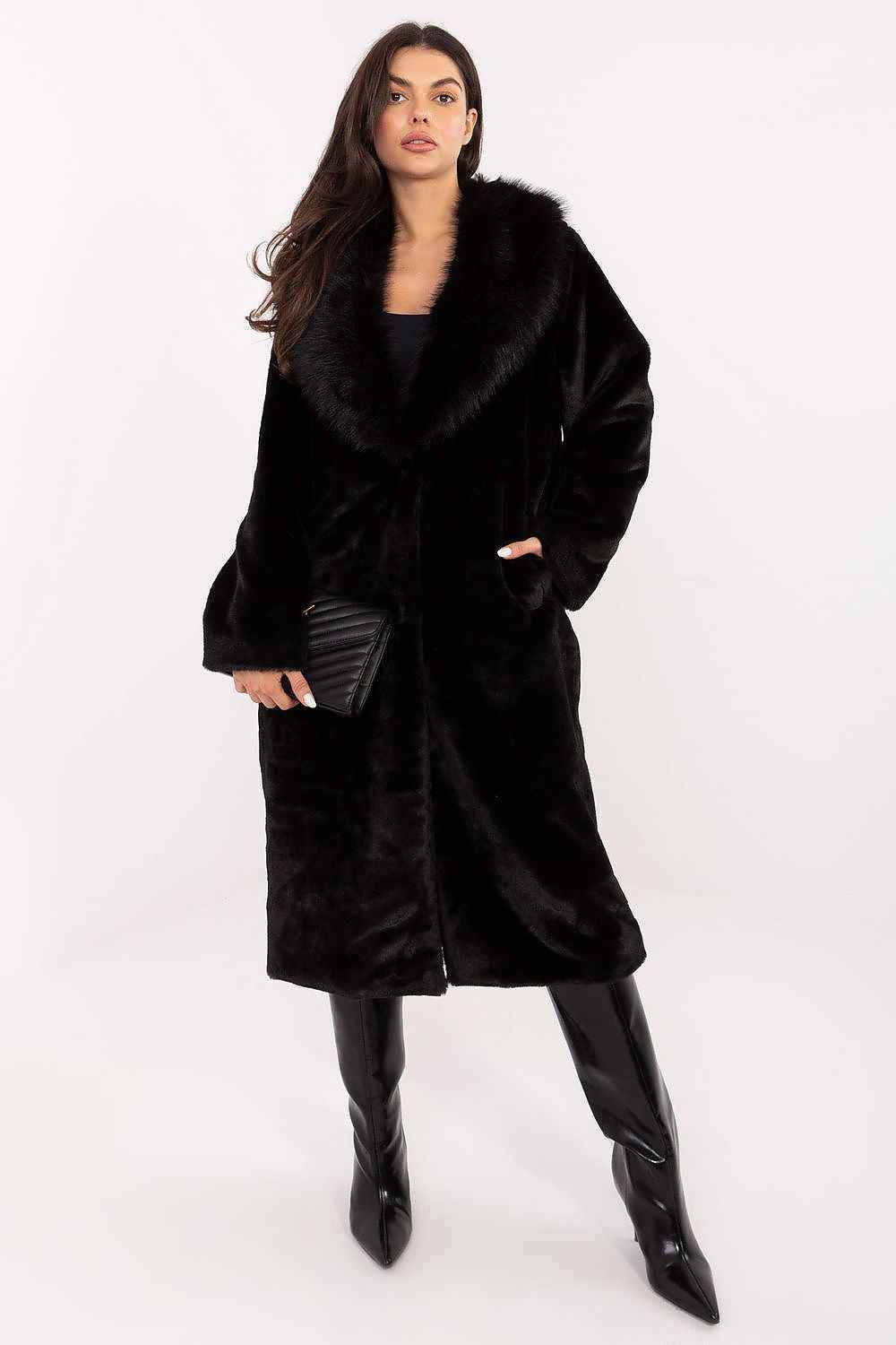 Coat model 220945