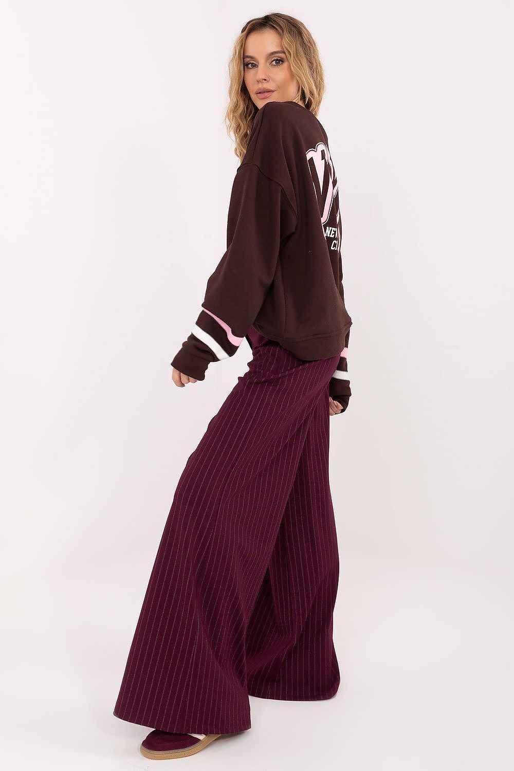 Sweatshirt model 220949