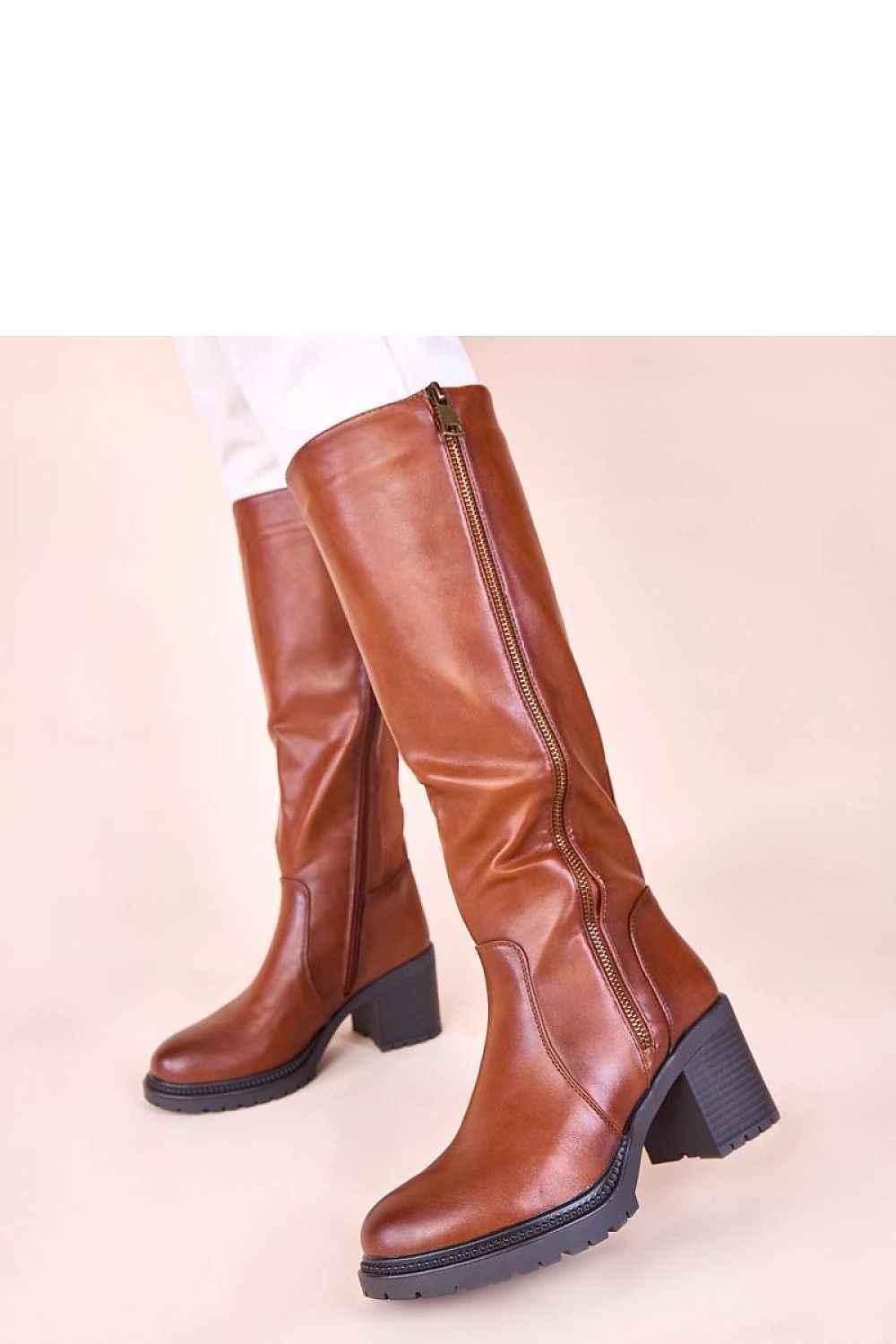 Heel boots model 221004